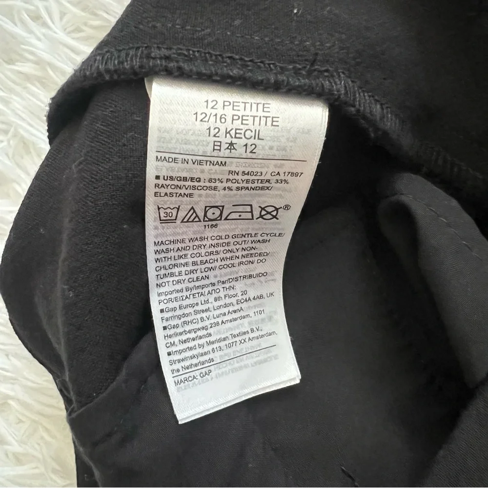 GAP Black Petite Pants - Picture 4 of 5